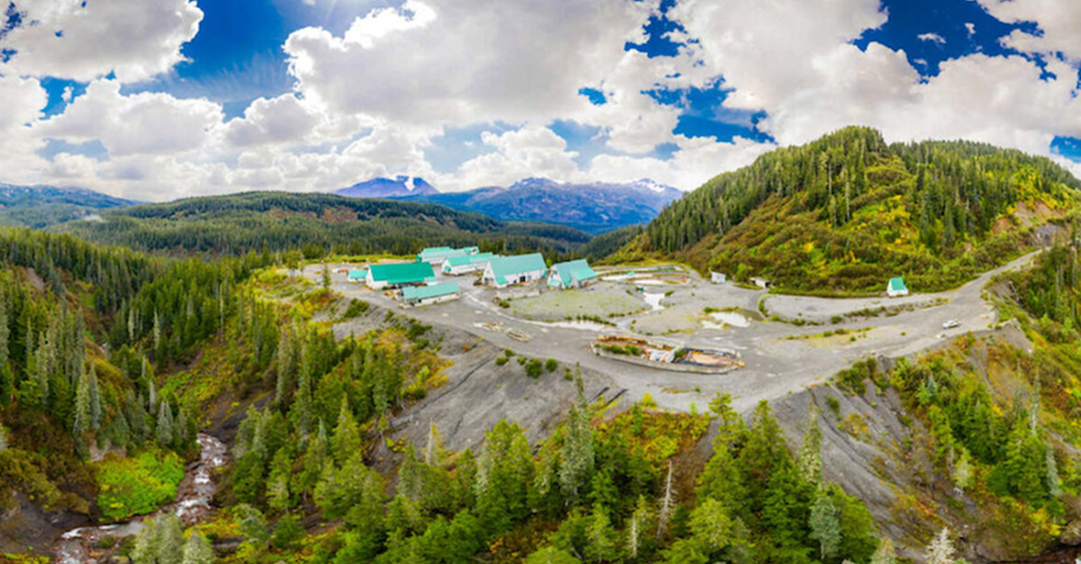 Versamet secures gold stream at Eskay Creek